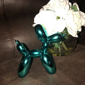 Interior Illusions Plus - Blue Balloon Dog